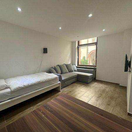 Erdgeschoss Wohnung Wiesbaden Stadtmitte 2 Zimmer Kueche Bad Bagian luar foto