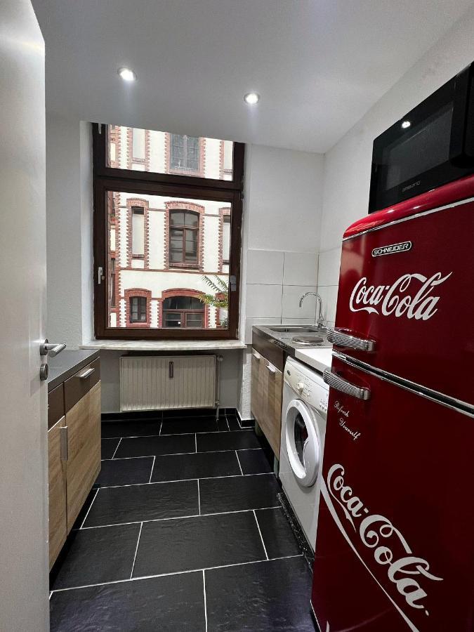 Erdgeschoss Wohnung Wiesbaden Stadtmitte 2 Zimmer Kueche Bad Bagian luar foto