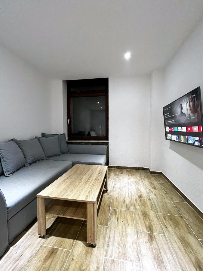 Erdgeschoss Wohnung Wiesbaden Stadtmitte 2 Zimmer Kueche Bad Bagian luar foto